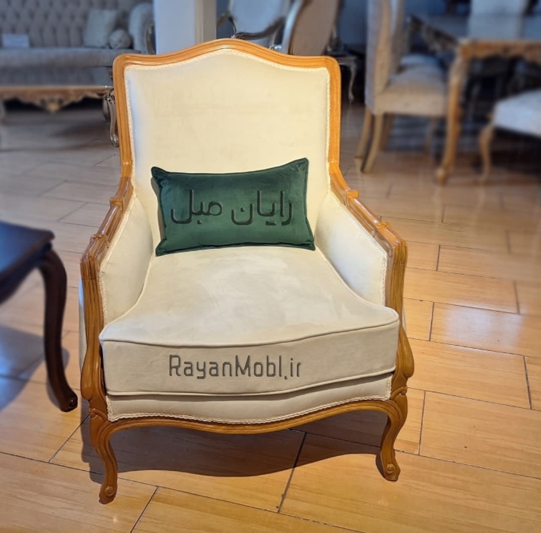 مبل فرانسوی